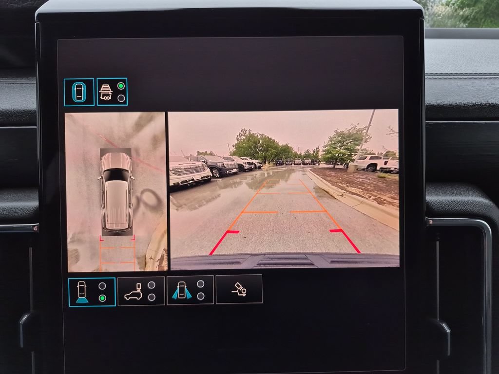 Certified 2025 GMC Yukon Denali RWD image 32
