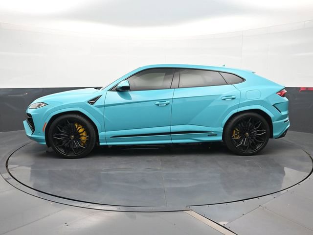 Used 2025 Lamborghini Urus SE AWD/4WD image 2
