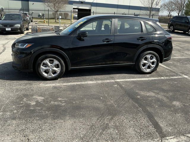 Used 2025 Honda HR-V LX image 11
