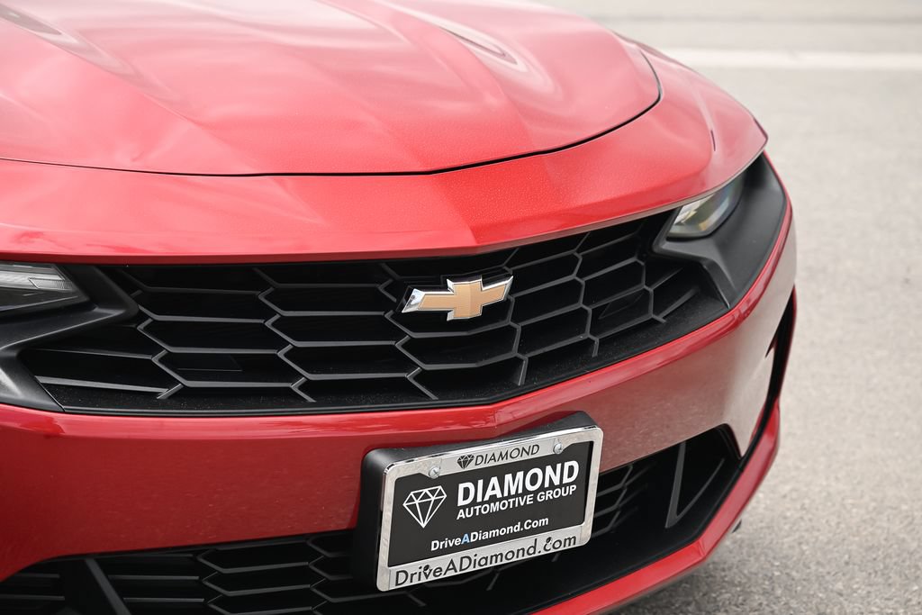 Used 2021 Chevrolet Camaro LT RWD image 10