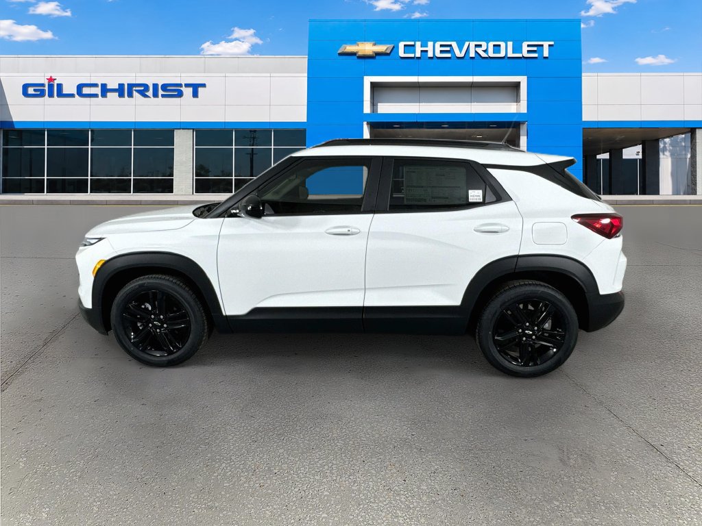 New 2026 Chevrolet TrailBlazer LT w/ Midnight Edition FWD image 5