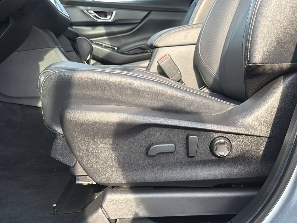 Used 2023 Subaru Ascent Limited AWD/4WD image 24