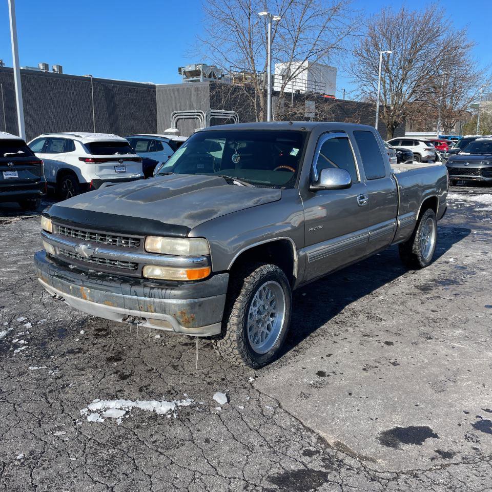 Used 2002 Chevrolet Silverado 1500 LT w/ Off-Road Chassis Pkg AWD/4WD image 2