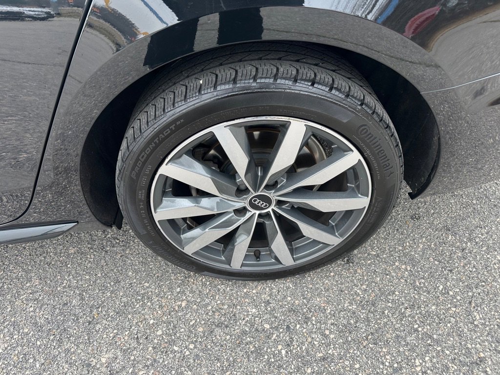 Used 2021 Audi A4 2.0T Premium w/ Convenience Package image 9