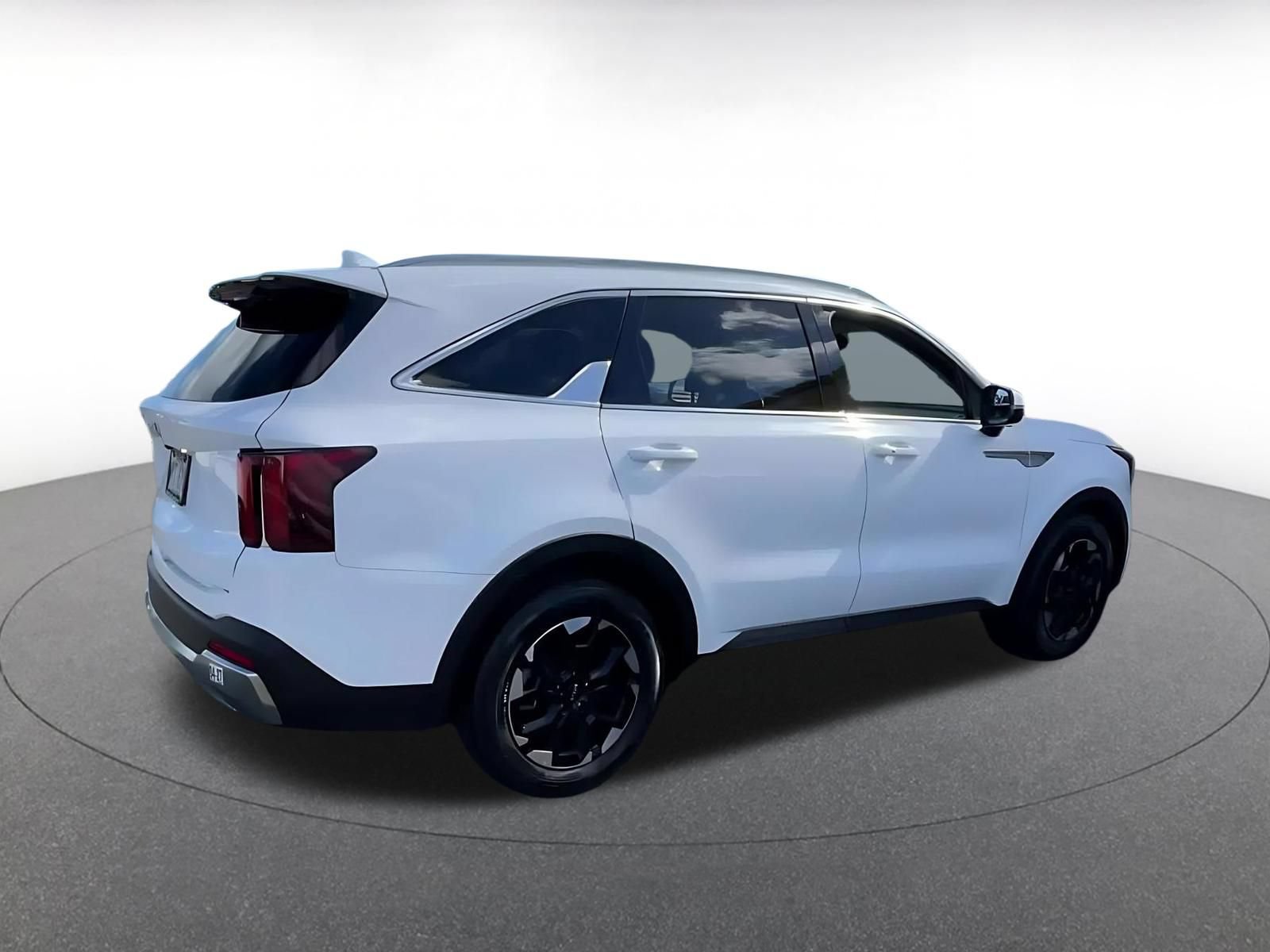 Used 2024 Kia Sorento S FWD image 14
