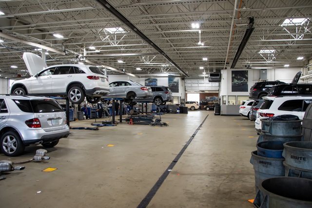 Certified 2021 Mercedes-Benz GLA 250 4MATIC image 36