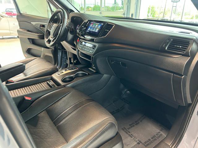 Certified 2023 Honda Passport TrailSport image 25