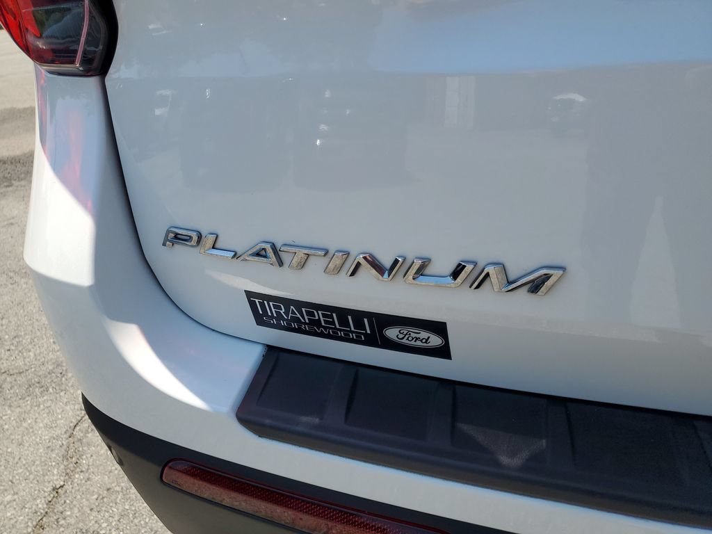 Used 2025 Ford Explorer Platinum AWD/4WD image 11