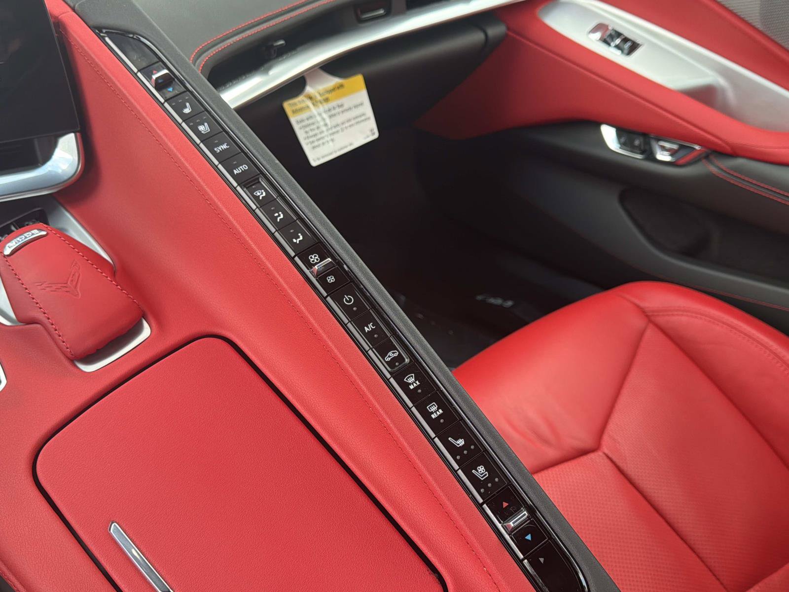 Used 2022 Chevrolet Corvette Stingray Preferred Conv w/ Z51 Performance Package RWD image 22