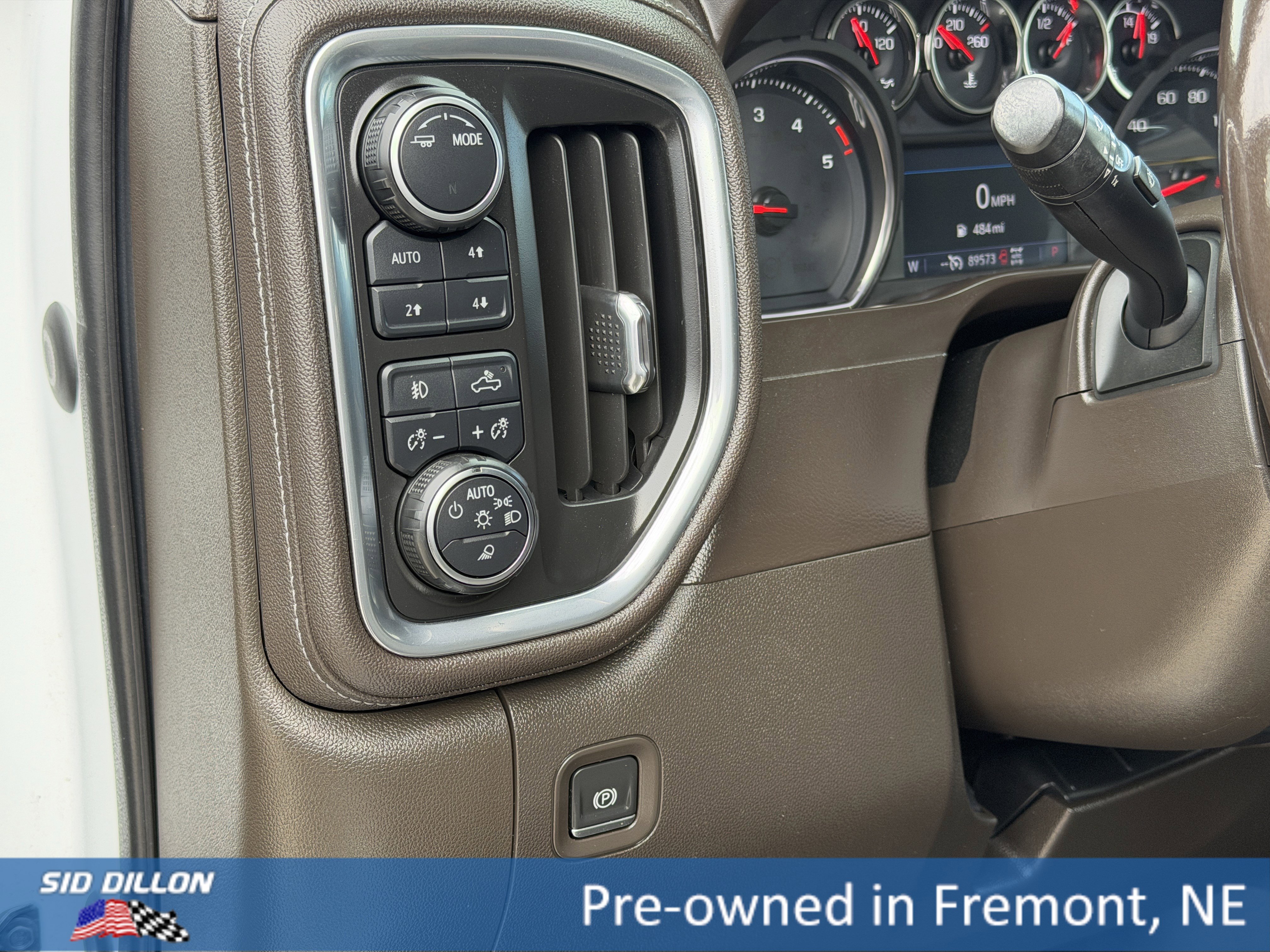 Used 2020 Chevrolet Silverado 2500 LTZ w/ LTZ Plus Package AWD/4WD image 12