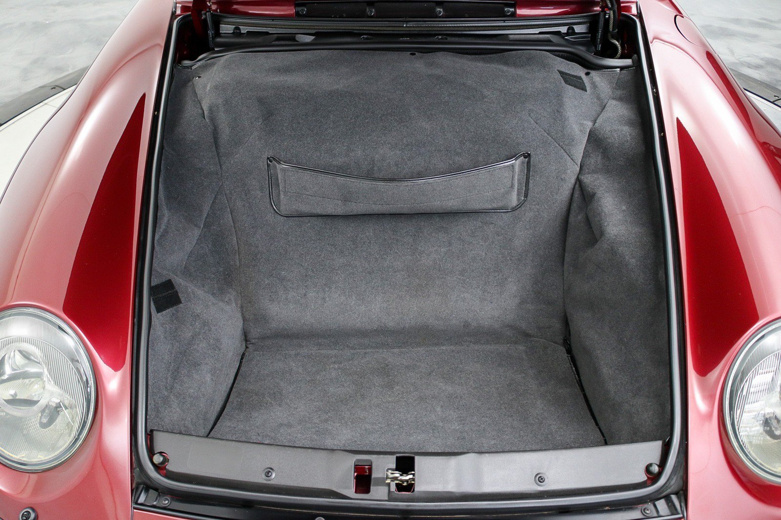 Used 1997 Porsche 911 Cabriolet image 46