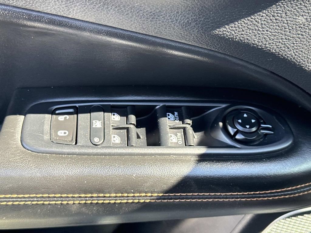 Used 2019 Jeep Compass Limited image 18