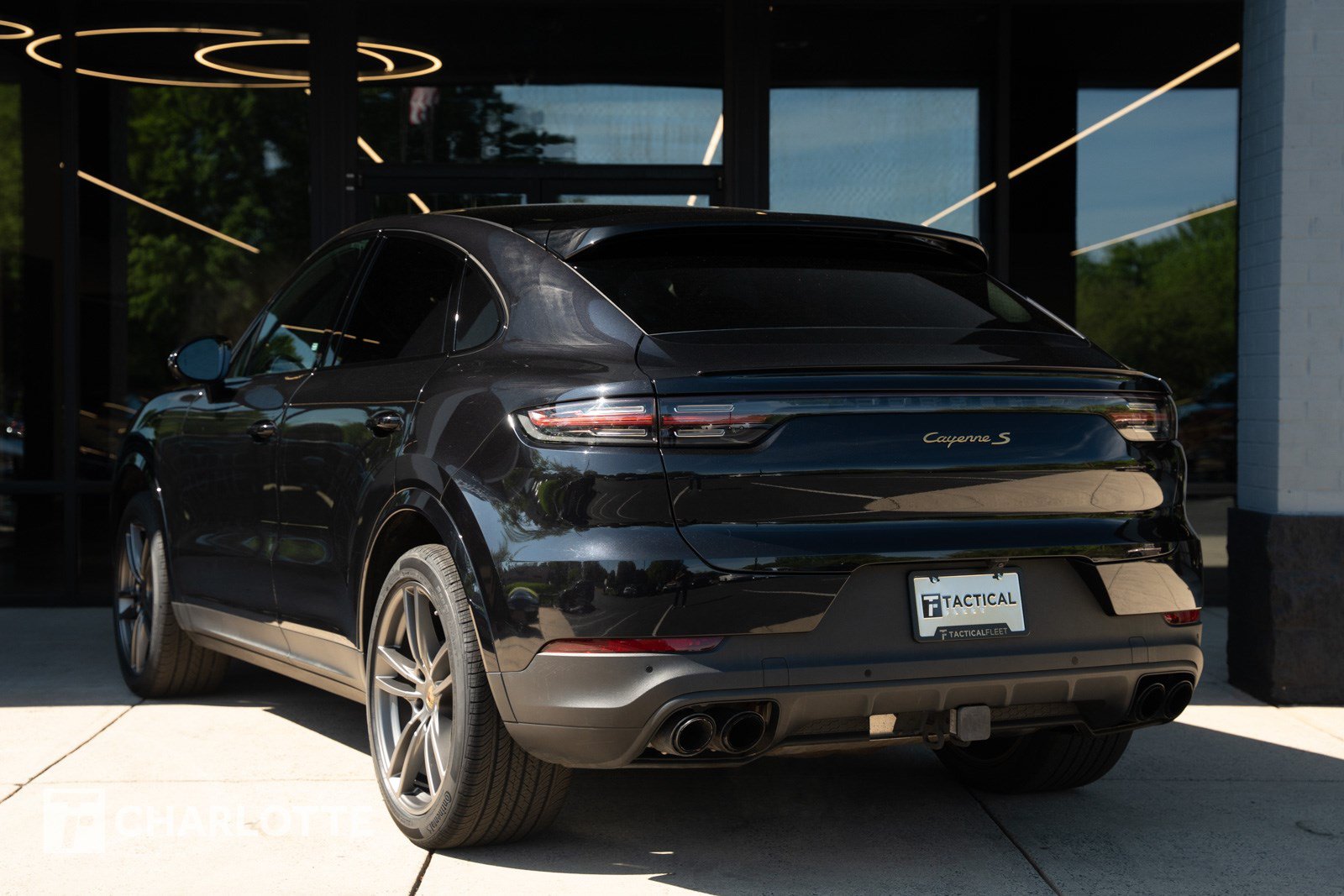 Used 2022 Porsche Cayenne S AWD/4WD image 10