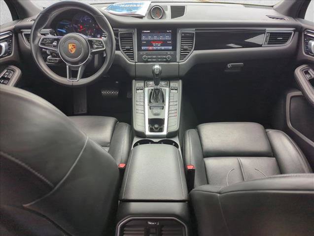 Used 2018 Porsche Macan AWD/4WD image 18