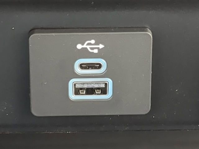 New 2025 Ford F250 XL w/ XL Chrome Package image 24