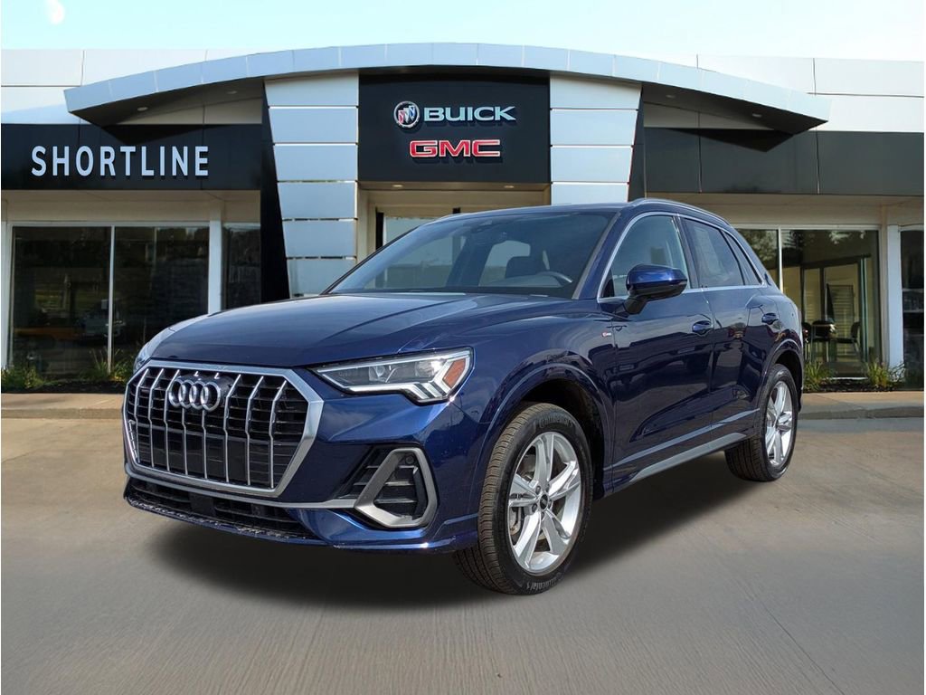 Used 2023 Audi Q3 2.0T Premium Plus w/ Premium Plus Package AWD/4WD image 7