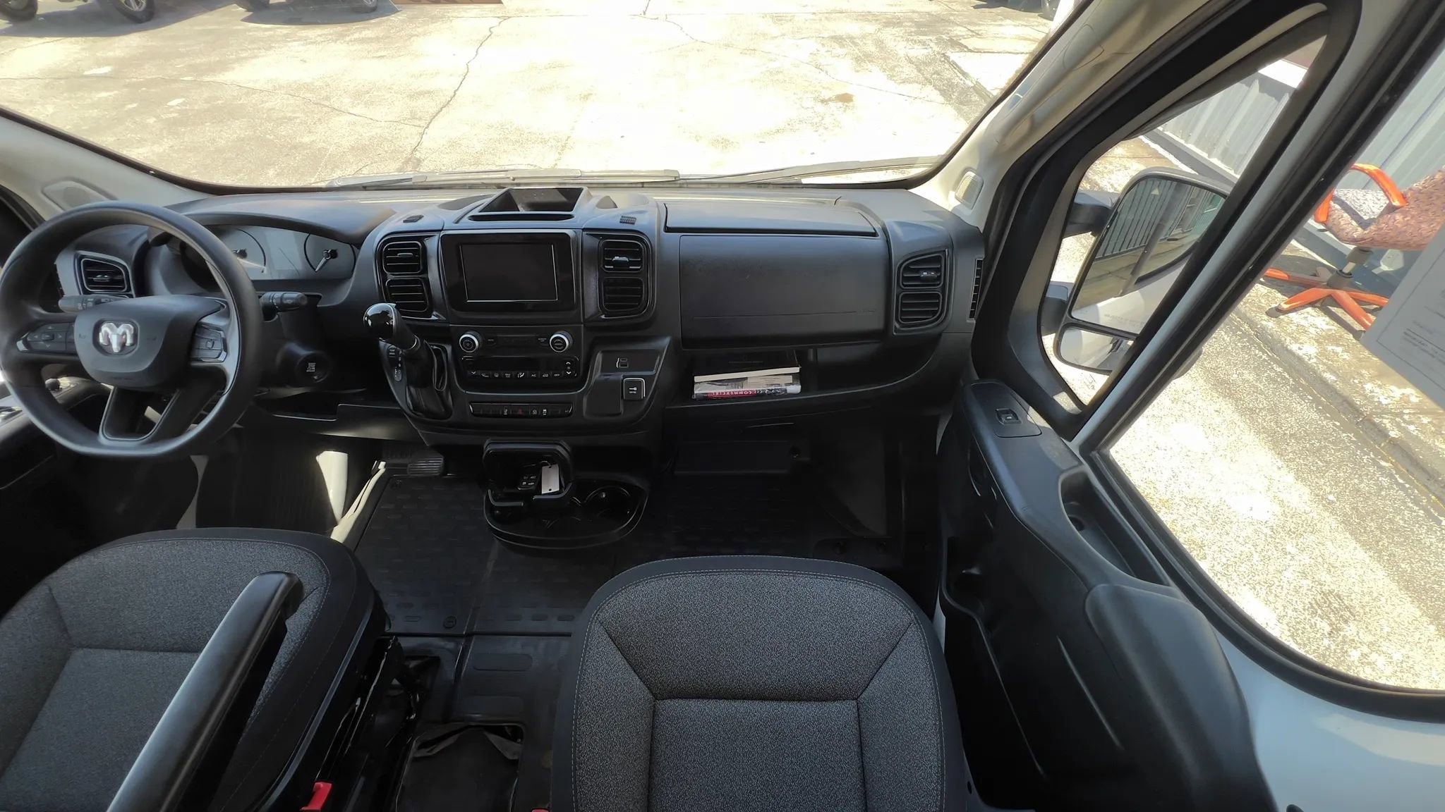 Used 2023 RAM ProMaster 3500 w/ Driver Convenience Group FWD image 23
