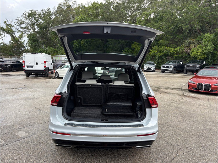 Used 2019 Volkswagen Tiguan SEL R-Line FWD image 46