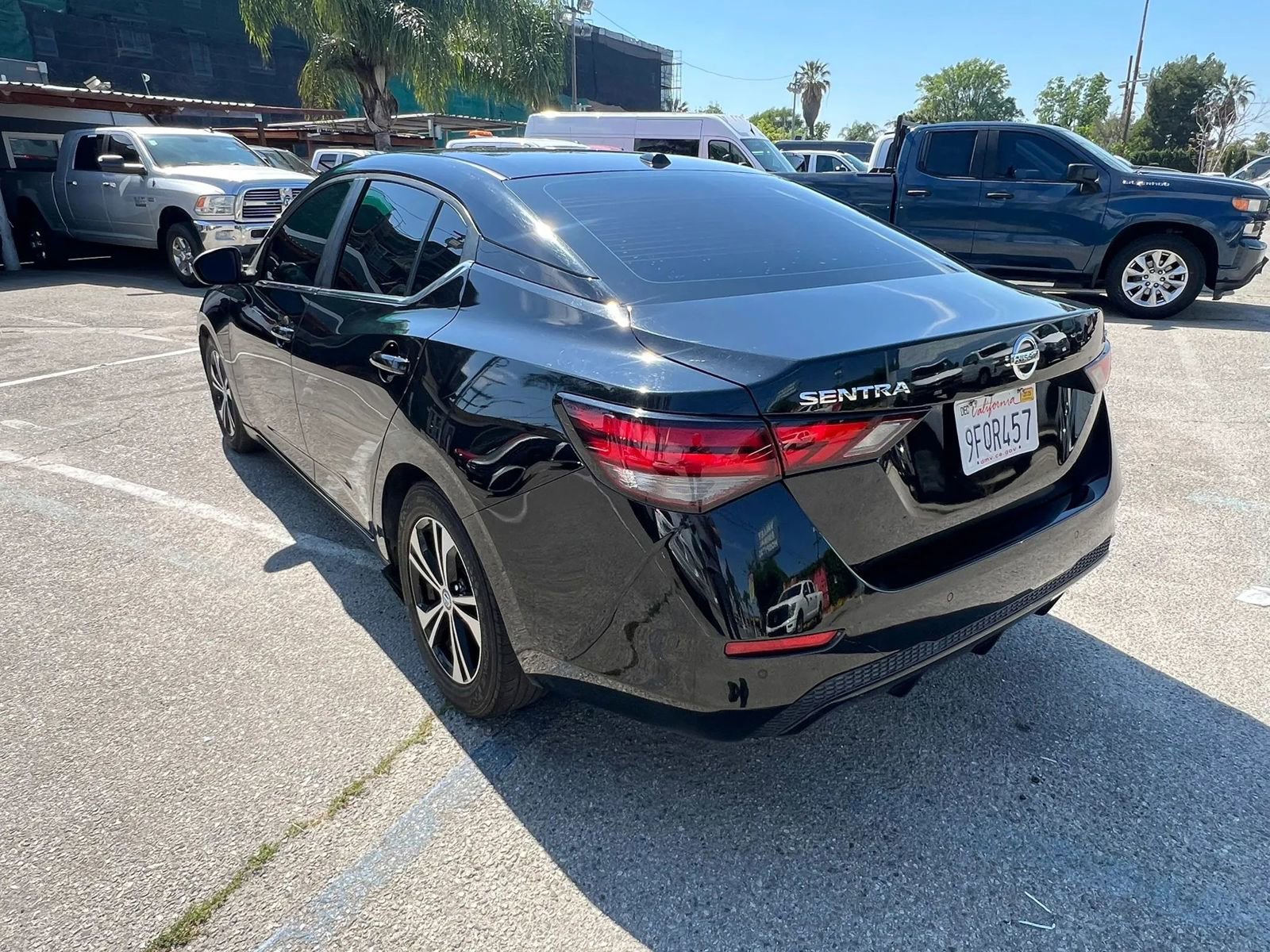 Used 2021 Nissan Sentra SV image 7