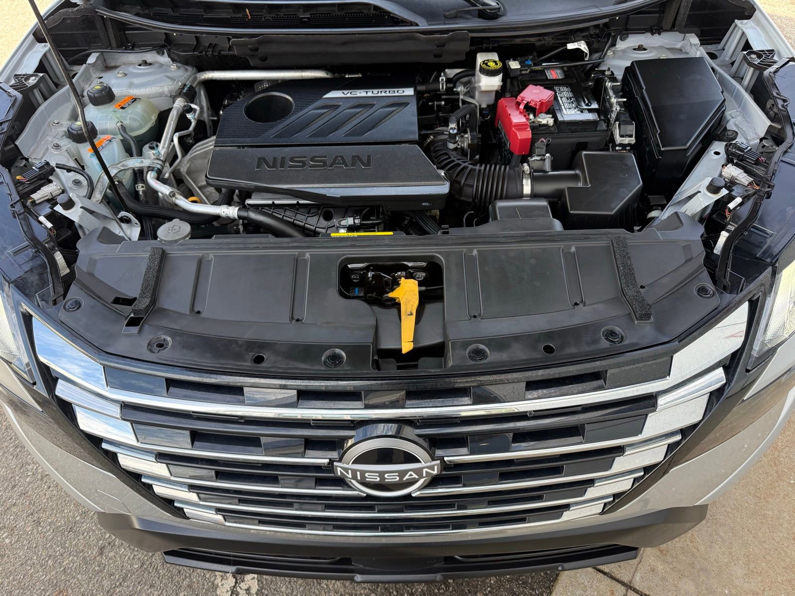 Used 2024 Nissan Rogue SV image 37
