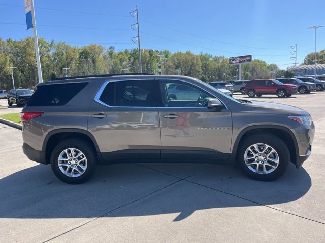 Used 2020 Chevrolet Traverse LT image 8