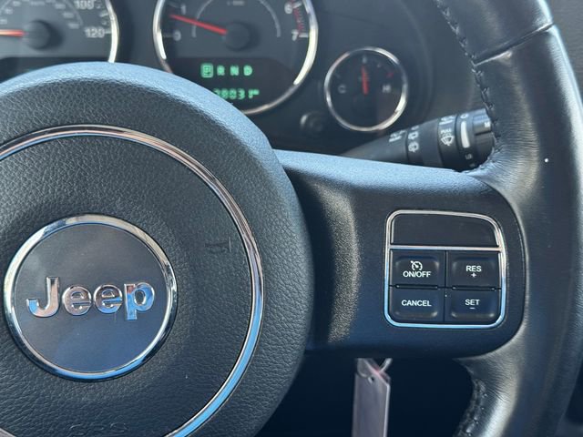 Used 2018 Jeep Wrangler Unlimited Rubicon w/ Cold Weather Group AWD/4WD image 25
