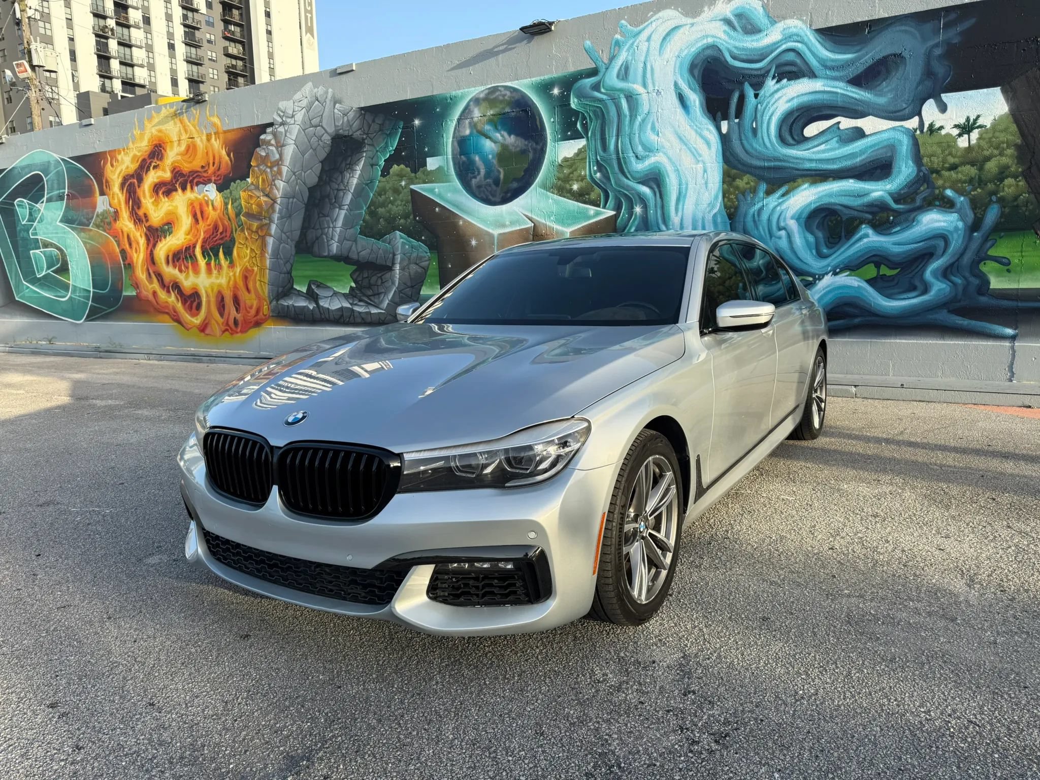 Used 2017 BMW 740i xDrive AWD/4WD image 24