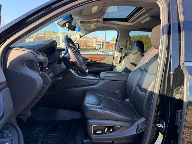Used 2018 Cadillac Escalade ESV Premium Luxury image 13