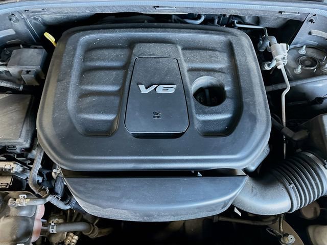 Used 2018 Jeep Grand Cherokee Limited w/ Luxury Group II image 32