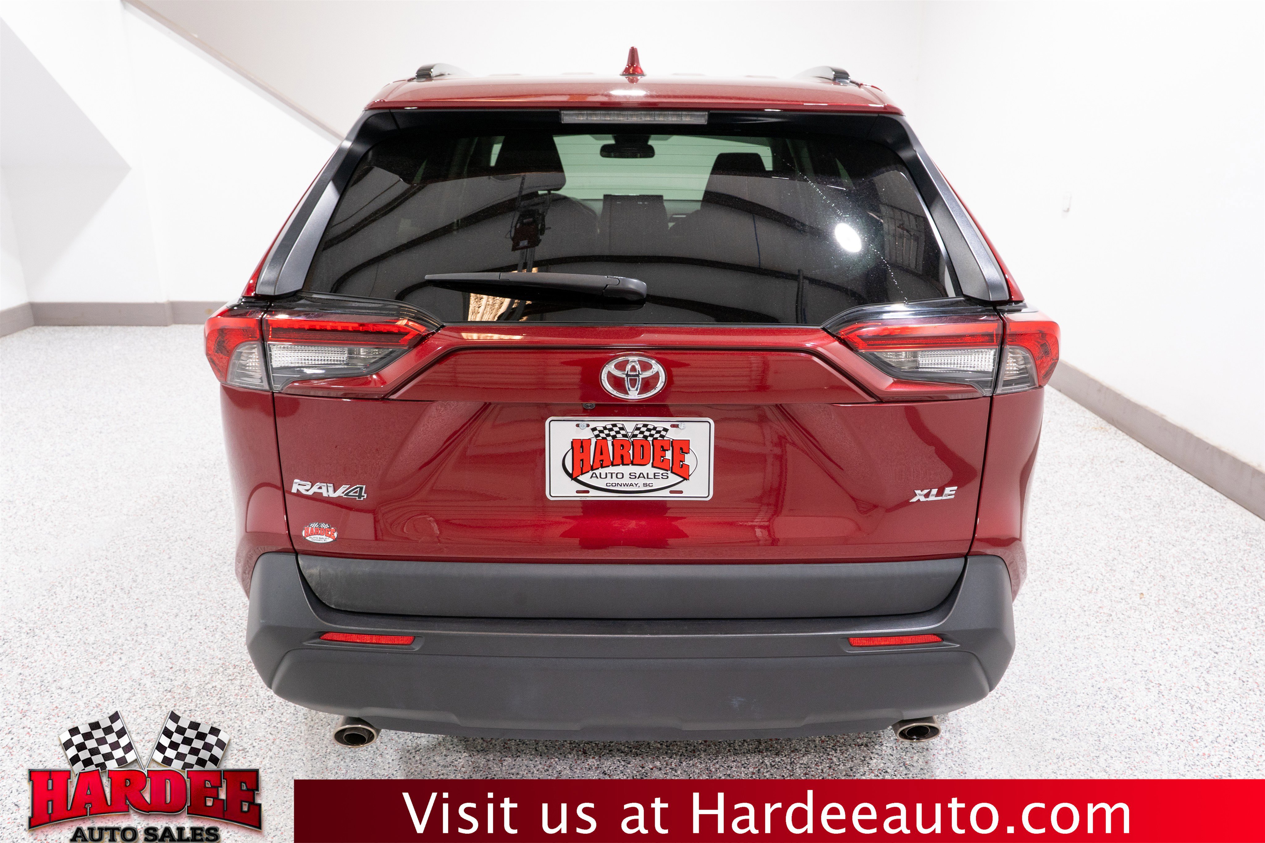 Used 2022 Toyota RAV4 XLE w/ Convenience Package image 4