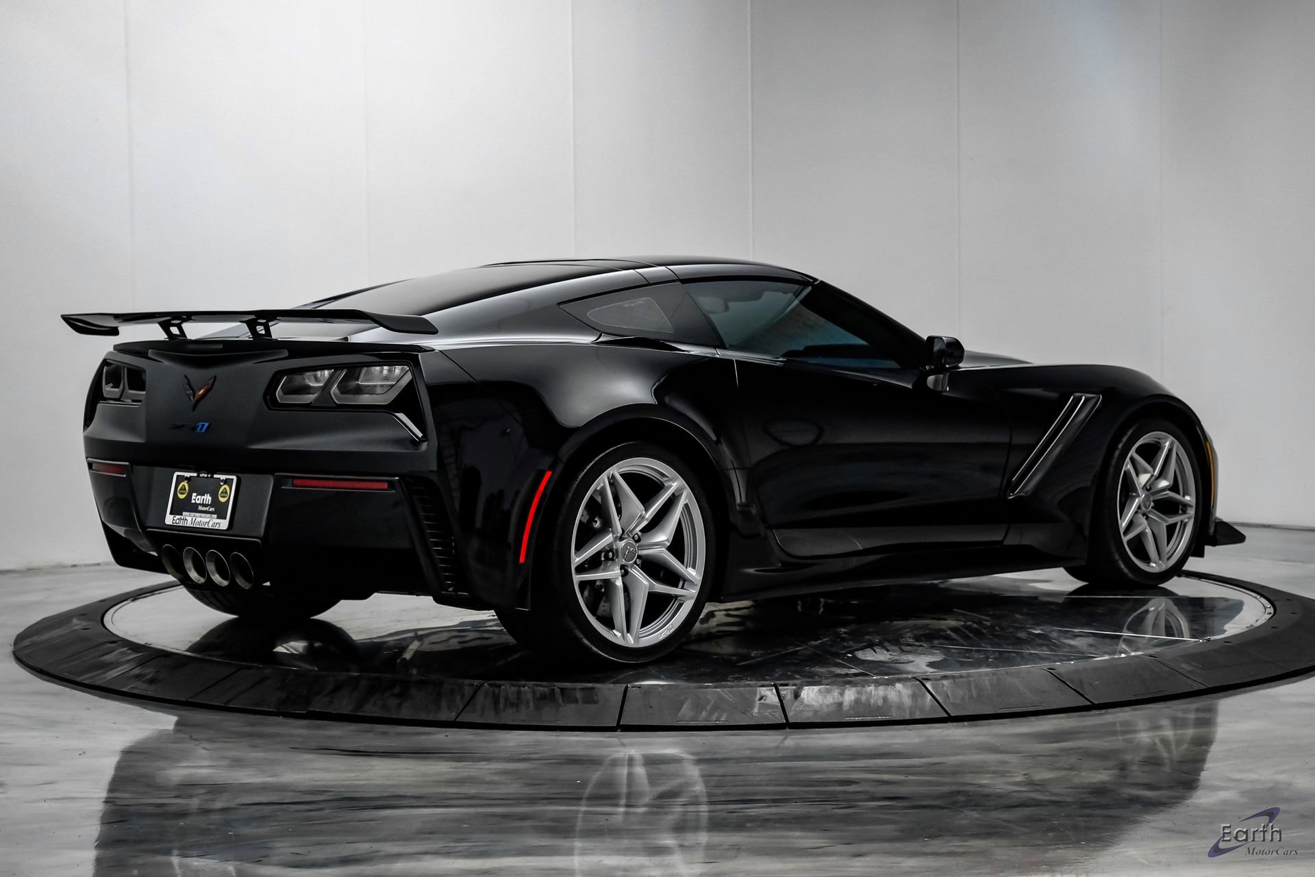 Used 2019 Chevrolet Corvette ZR1 RWD image 19