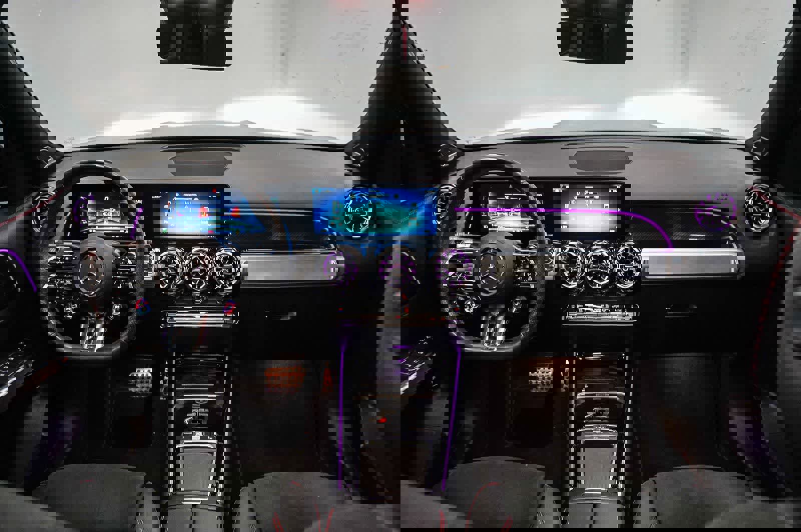 Used 2025 Mercedes-Benz GLB 35 AMG AMG GLB 35 image 12