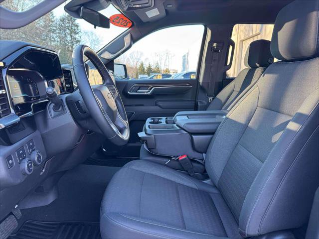 Used 2025 Chevrolet Silverado 1500 LT image 12