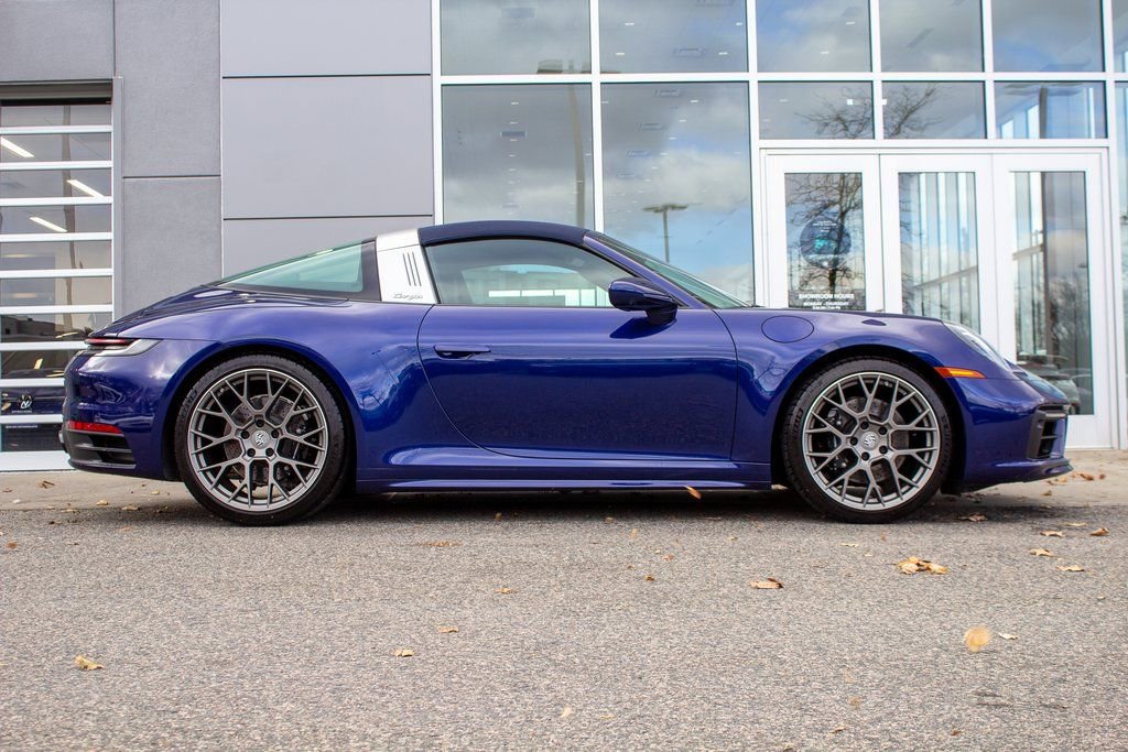 Used 2024 Porsche 911 Targa 4S w/ Premium Package image 4