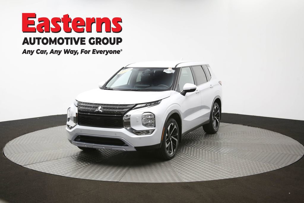Used 2024 Mitsubishi Outlander SE image 54
