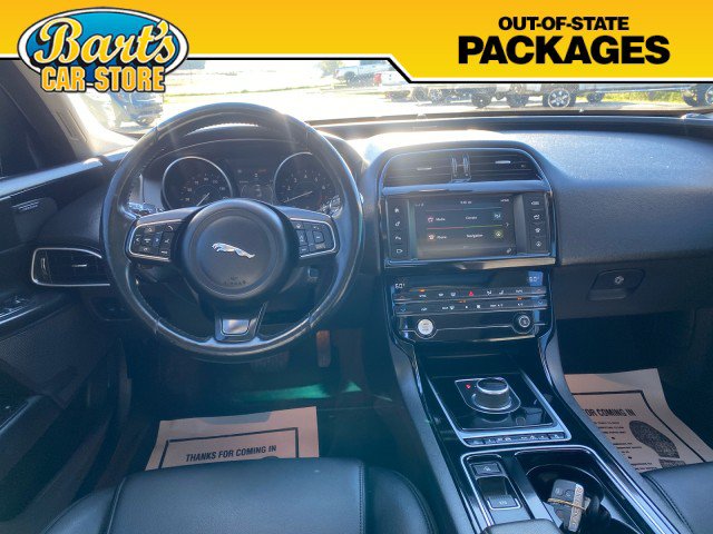 Used 2018 Jaguar XE Premium AWD/4WD image 21