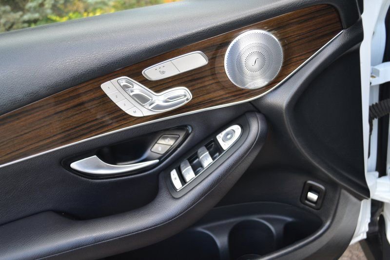 Used 2016 Mercedes-Benz GLC 300 4MATIC image 16