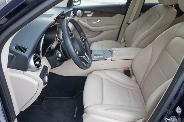 Used 2021 Mercedes-Benz GLC 300 4MATIC image 15