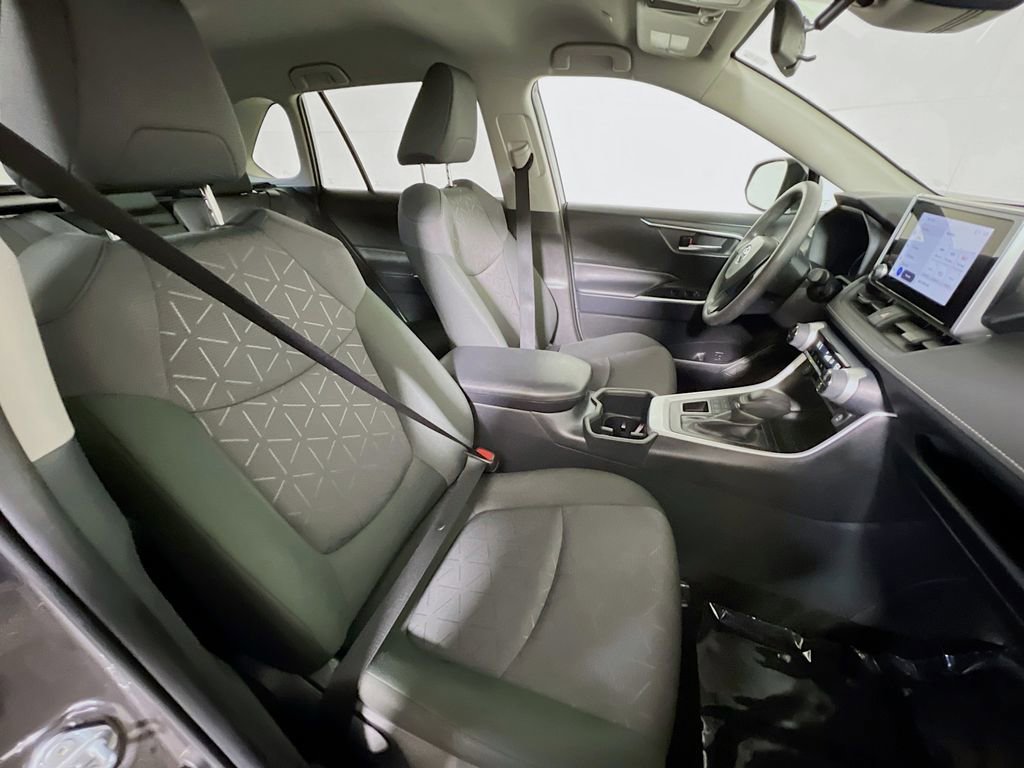 Certified 2025 Toyota RAV4 XLE AWD/4WD image 25