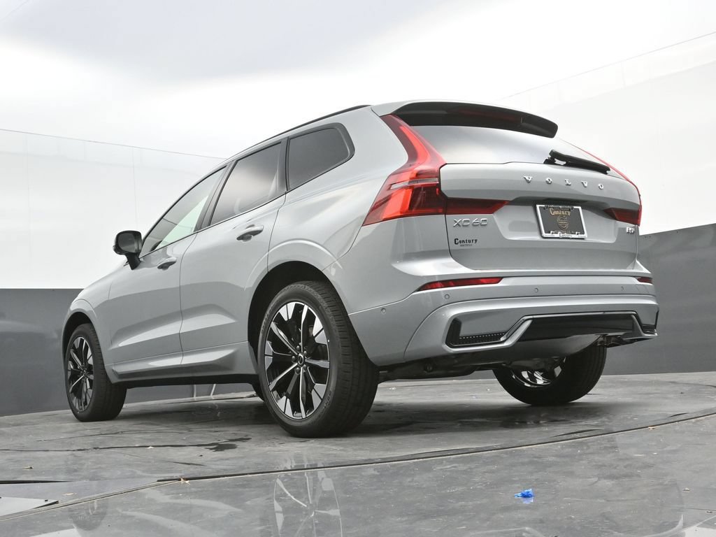 New 2026 Volvo XC60 B5 Plus w/ Protection Package Premier AWD/4WD image 23