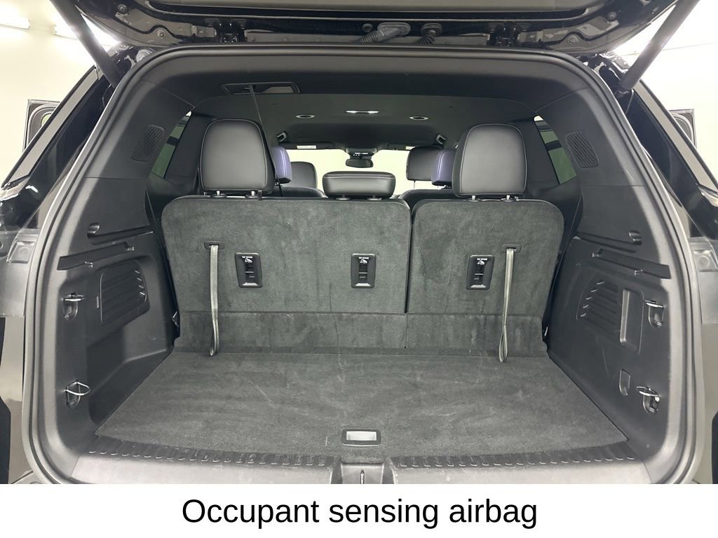 Used 2025 Buick Enclave Preferred image 27