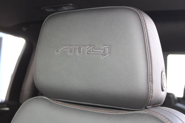 Used 2025 GMC Sierra 2500 AT4 image 27