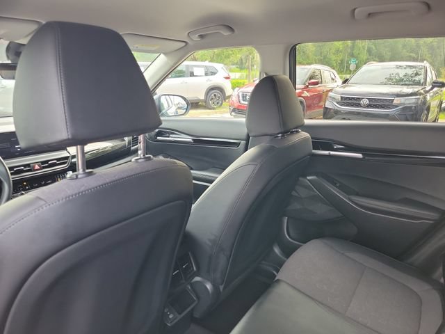 Used 2025 Kia Seltos S FWD image 12
