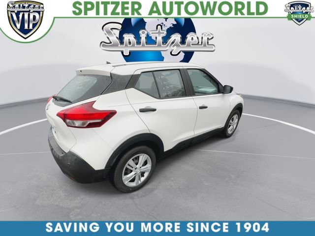 Used 2020 Nissan Kicks S image 9