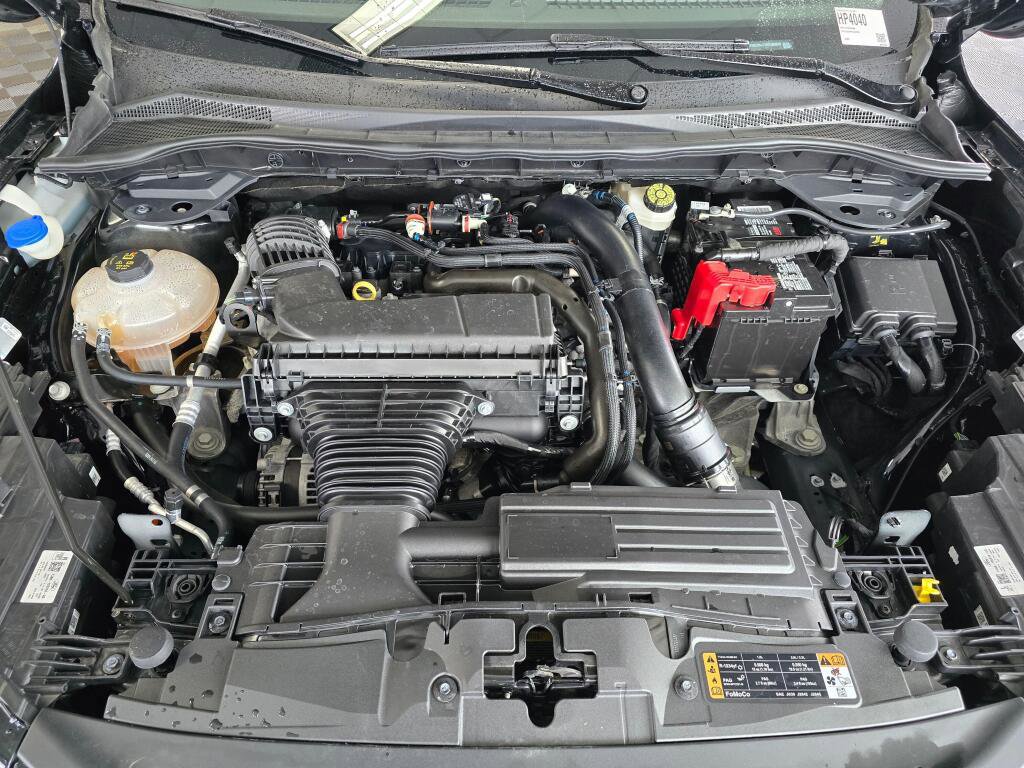 Used 2024 Ford Escape Platinum AWD/4WD image 9