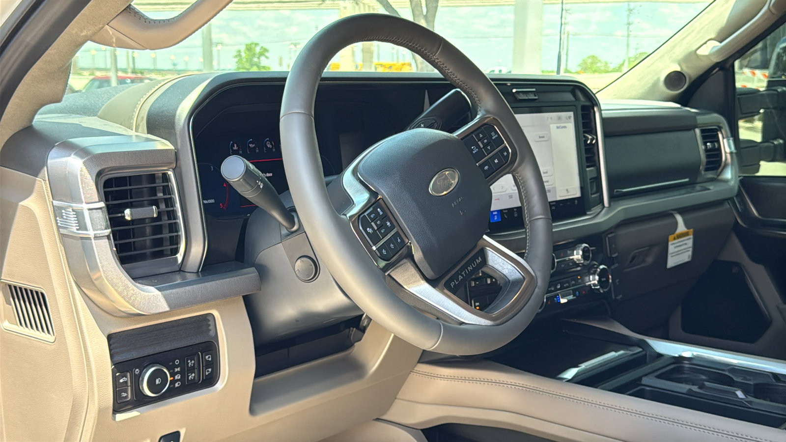 Used 2026 Ford F250 Platinum w/ Platinum Plus Package AWD/4WD image 10