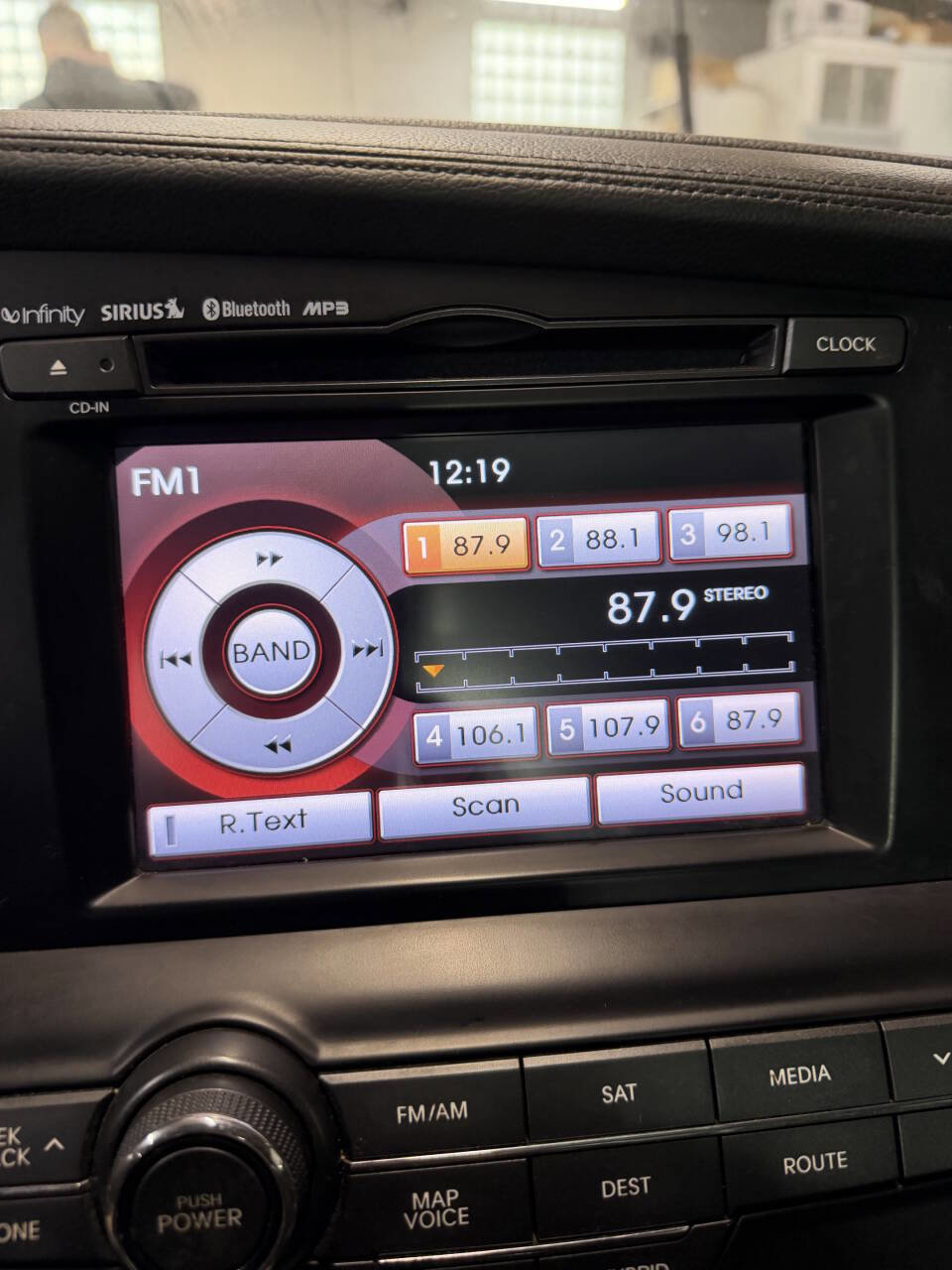 Used 2011 Kia Optima EX w/ Hybrid Premium Technology Pkg FWD image 14