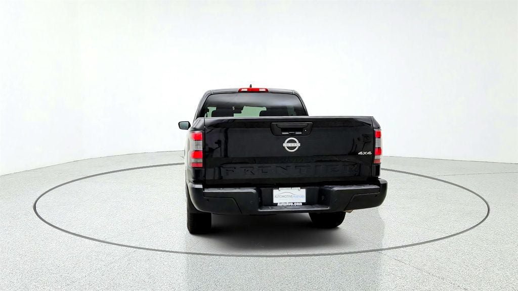 Used 2025 Nissan Frontier S AWD/4WD image 6