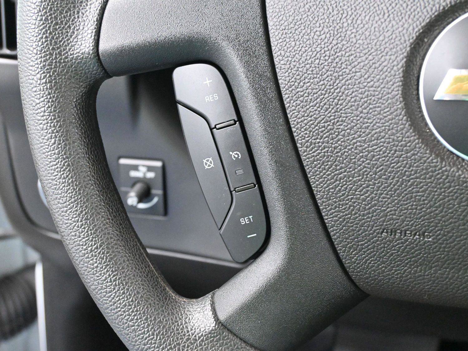 Used 2025 Chevrolet Express 3500 LS image 17