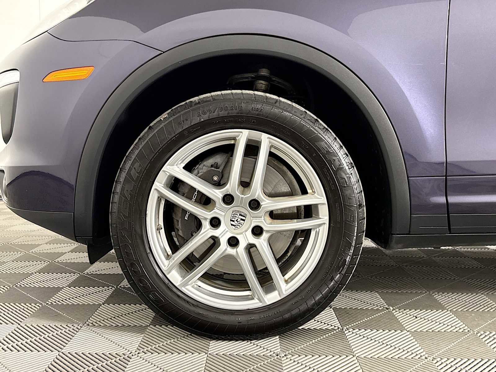 Used 2018 Porsche Cayenne image 29